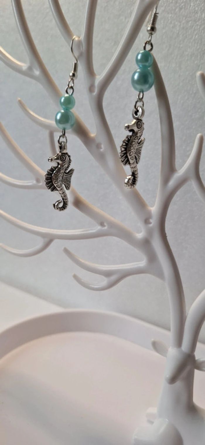 Boucles d’oreilles hippocampes turquoise - photo numéro 3