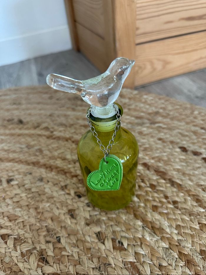 Fiole verte bouchon oiseau - photo numéro 2