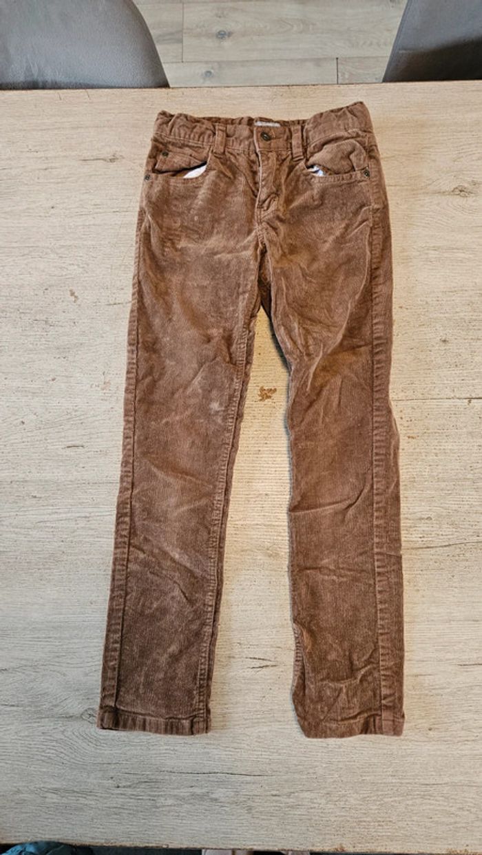 Pantalon en velour cotelé kamel, ajustable à la taille, 3 Suisses Collection, 10 ans, jamais mis - photo numéro 2