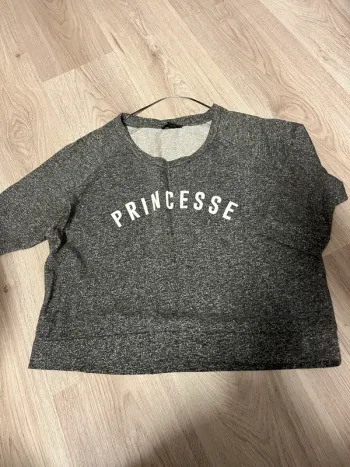 Pull gris sans manche