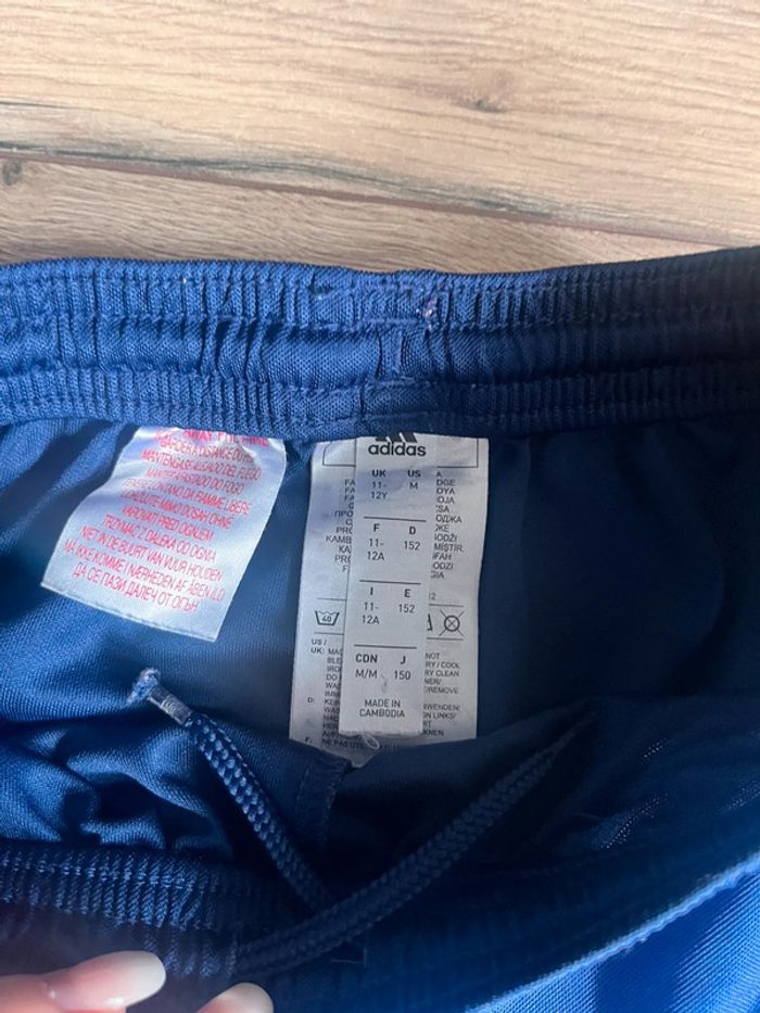 Short de sport adidas 12 ans - photo numéro 2