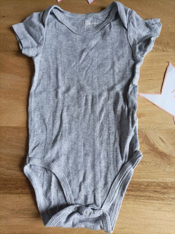 Body 18 mois gris