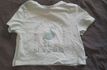 T-shirt court