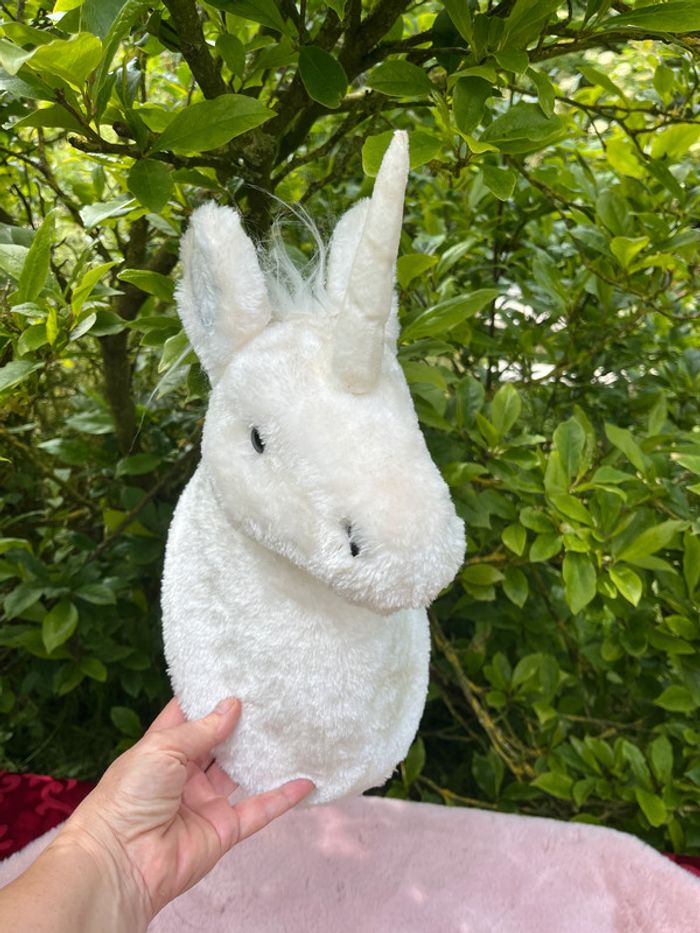 Tête de licorne peluche féérique a crochet au mur