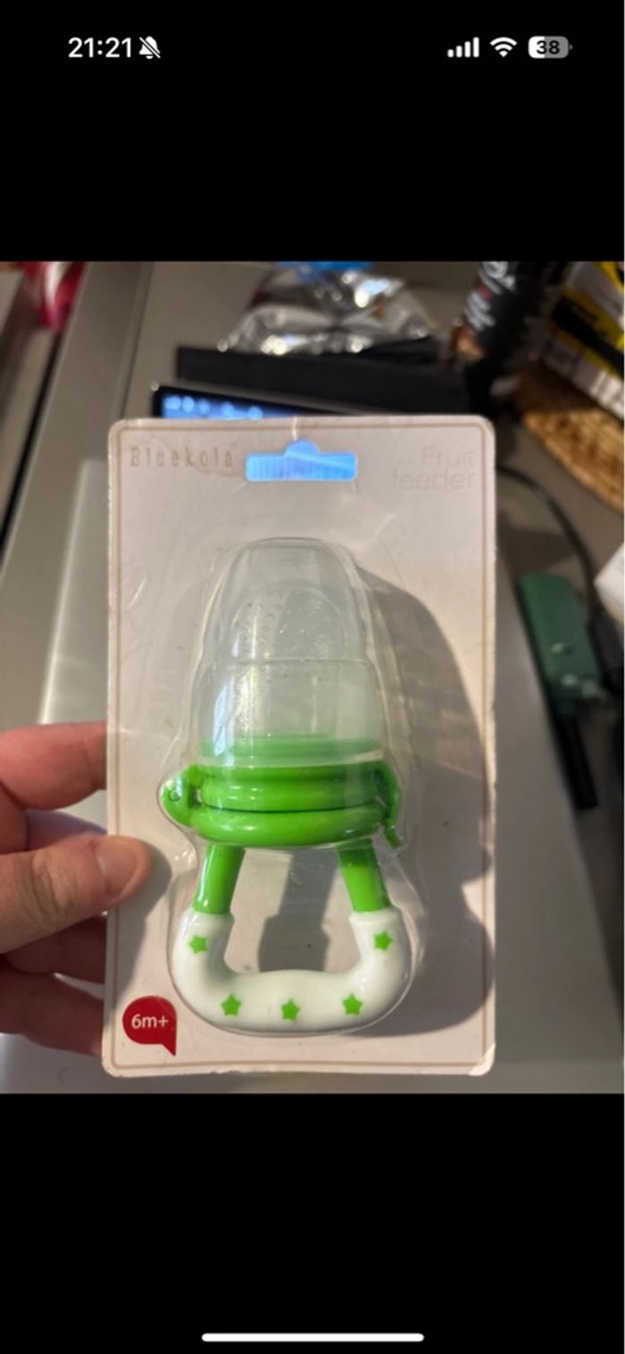 Lot de 2 grignoteuses bébé neuve - photo numéro 4