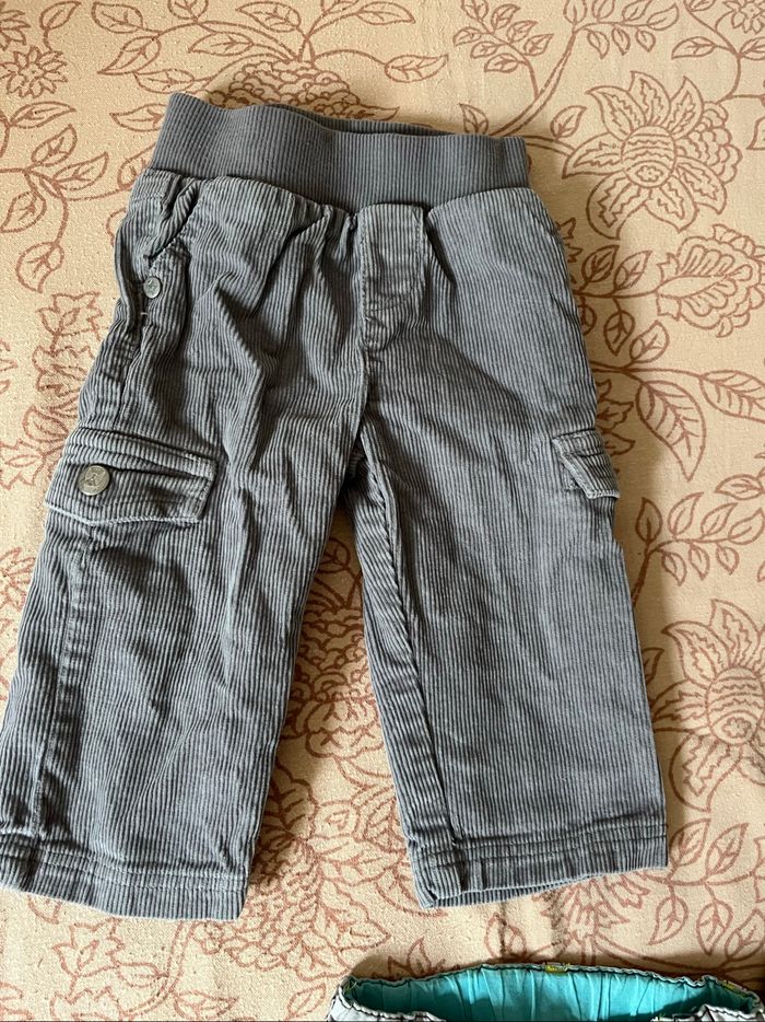 Lot de 3 pantalons garçon Taille 9 mois - photo numéro 2