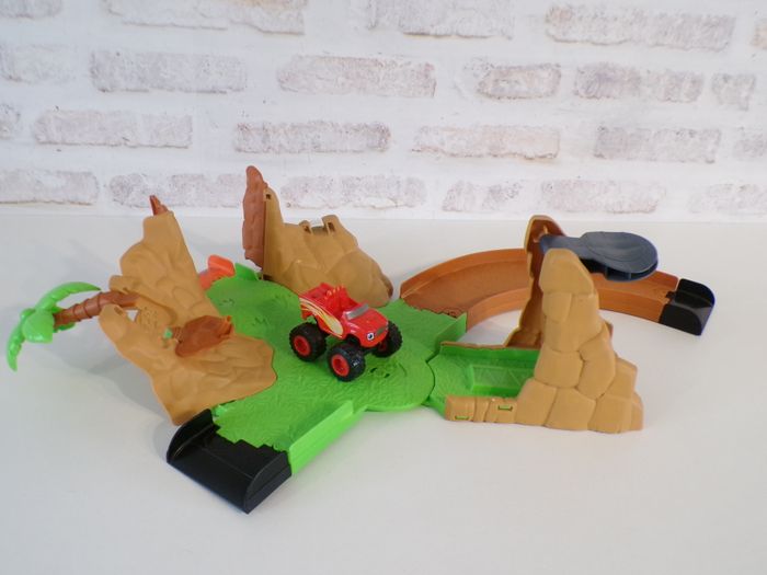 Circuit 3 cibles - Blaze et les Monstres Machines - photo numéro 5