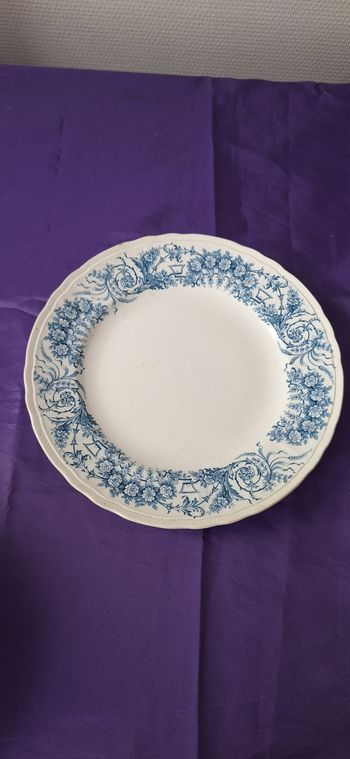 Plat Ou Assiette St Amand Et Amage Lamballe