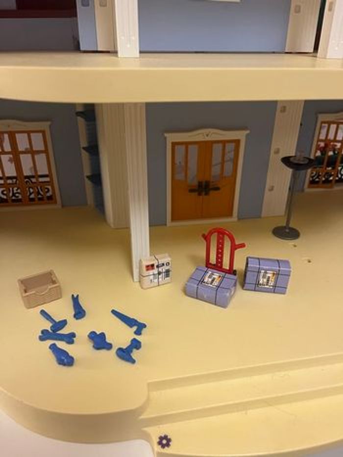 Maison playmobil Dollhouse 70205 - photo numéro 8