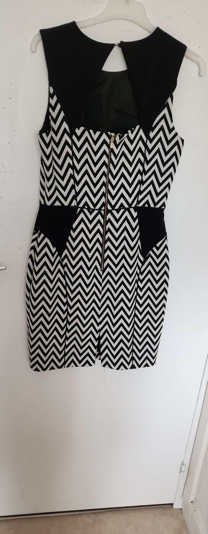 Robe femme H&M taille 38 - photo numéro 4
