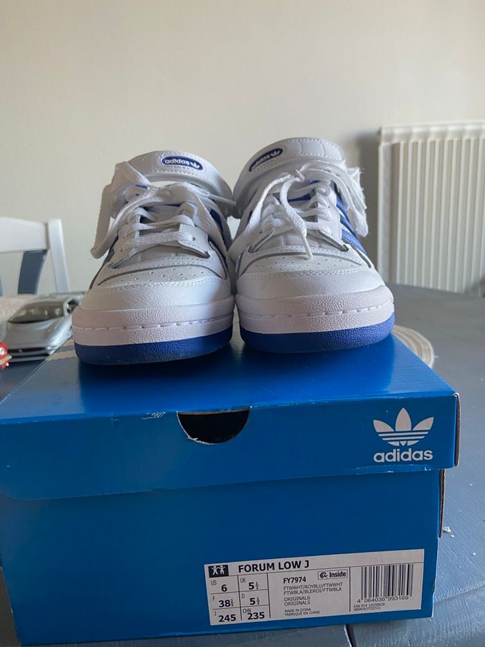 Basket Adidas - photo numéro 3