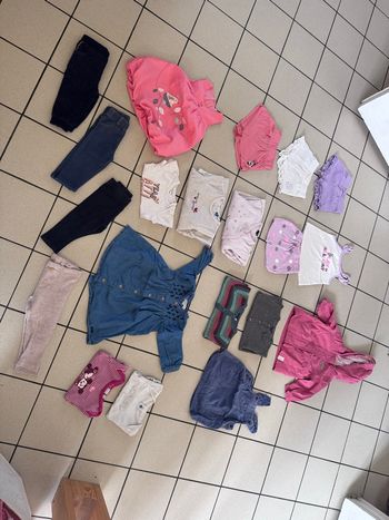 Lot 9 mois bébé fille