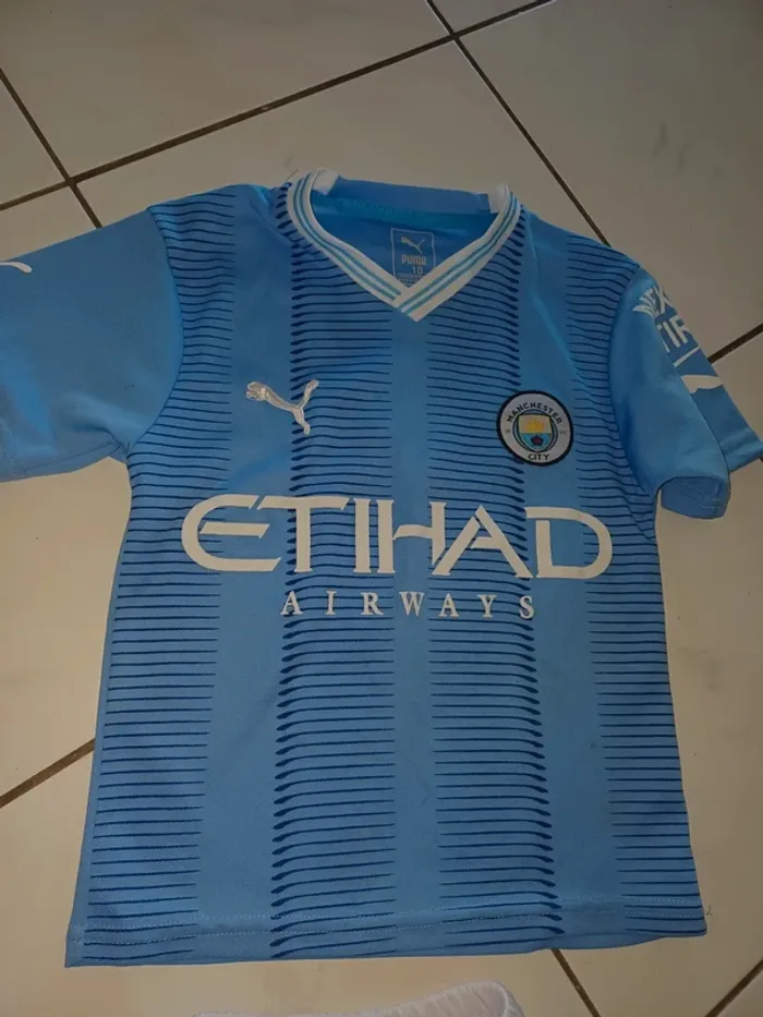 Superbe ensemble Manchester City - photo numéro 5