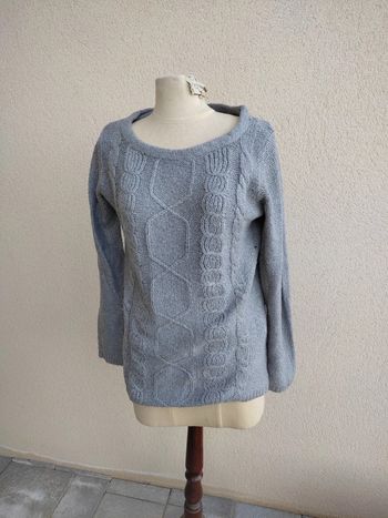 Pull gris