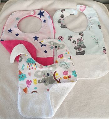 Lot de 3 bavoirs 6-18 mois