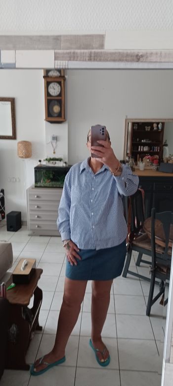 Très jolie chemise manches longues femme T 1 XL