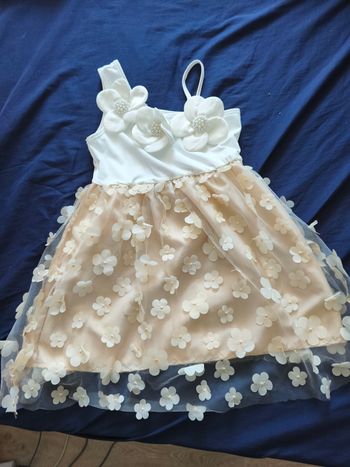 Robe cérémonie neuve