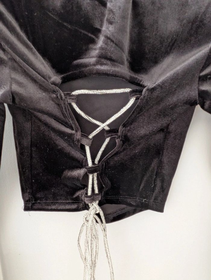 Haut court femme taille S cordage dos nu - photo numéro 4