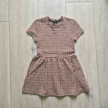 Très jolie robe bordeaux,  noir et beige. Fille 4 ans. Marque Kiabi 