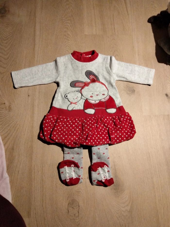 Robe en velours 3 mois
