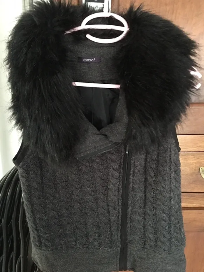 Gilet sans manche. Laine