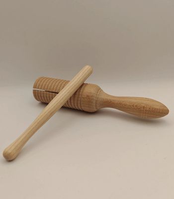 Guiro a gratter en bois  - instrument de musique