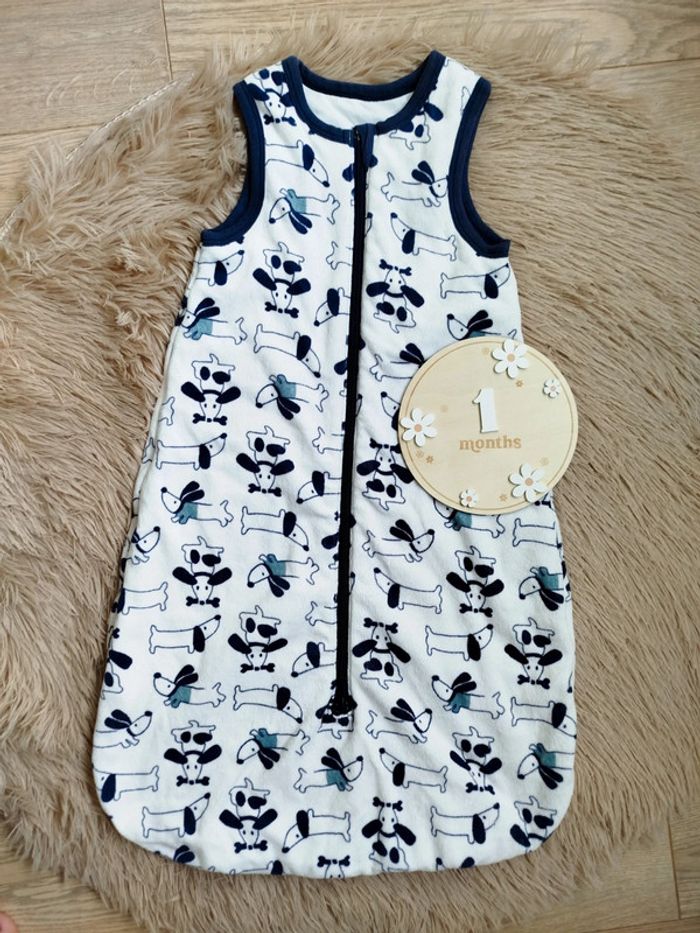 Gigoteuse bébé dort bien 0 a 6 mois garçon motif animaux chien bleu marine et blanche marque lupilu