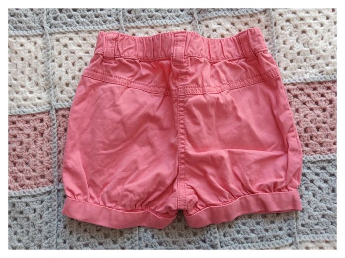 Short 1 an - photo numéro 2