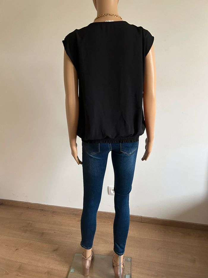 Blouse noire et dorée sans manches Naf Naf taille 36 jamais portée - photo numéro 9