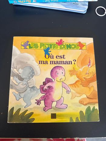 Livre les petits dinos