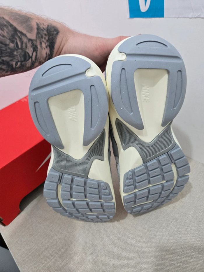 Nike AL8 - homme femme - taille 43 - neuves - authentiques - photo numéro 7