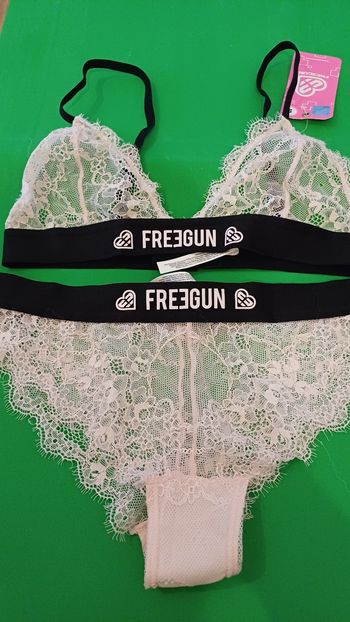 Ensemble dentelle freegun taille s