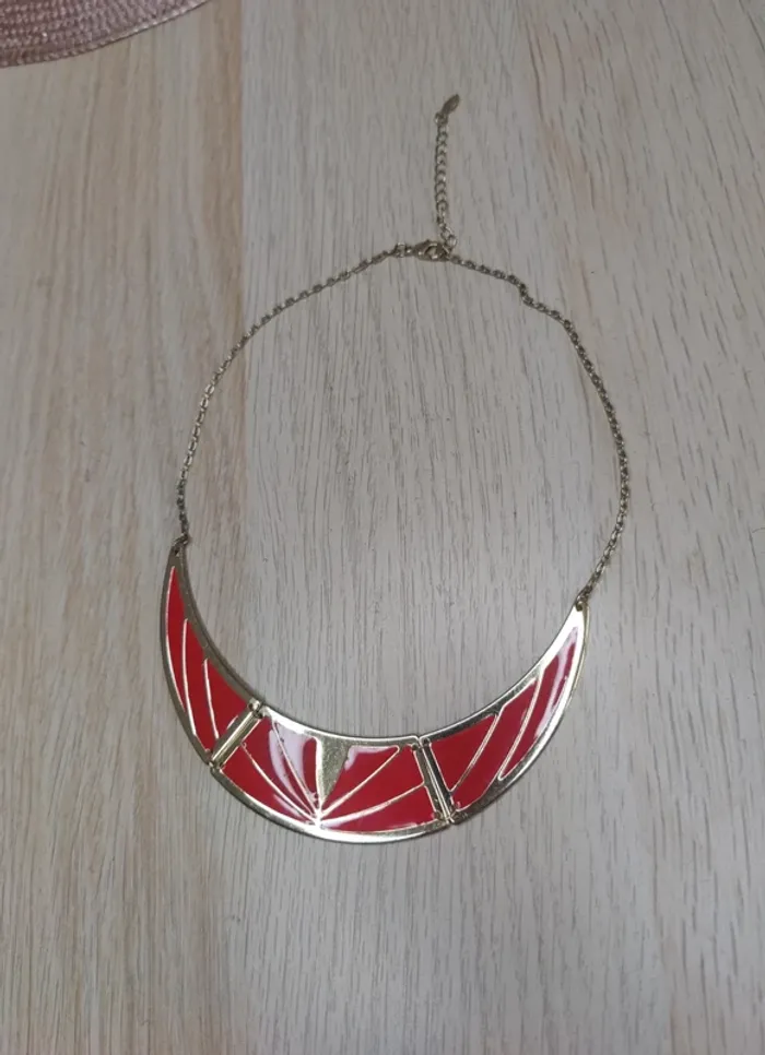 Collier plastron Etam - photo numéro 2