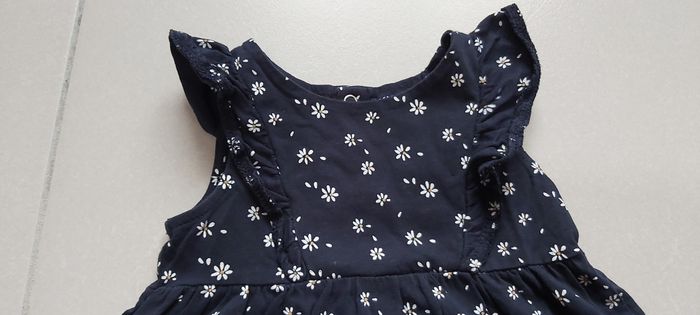 Robe sans manche 18 mois - photo numéro 2