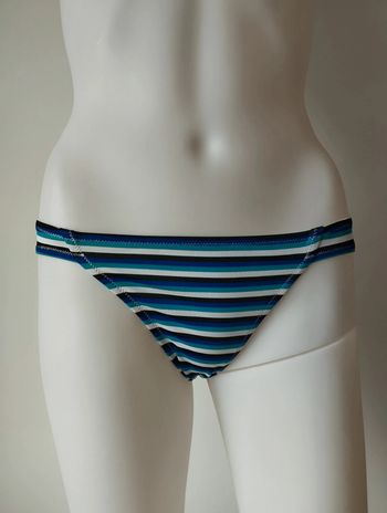 Bas de maillot de bain avec rayures taille s