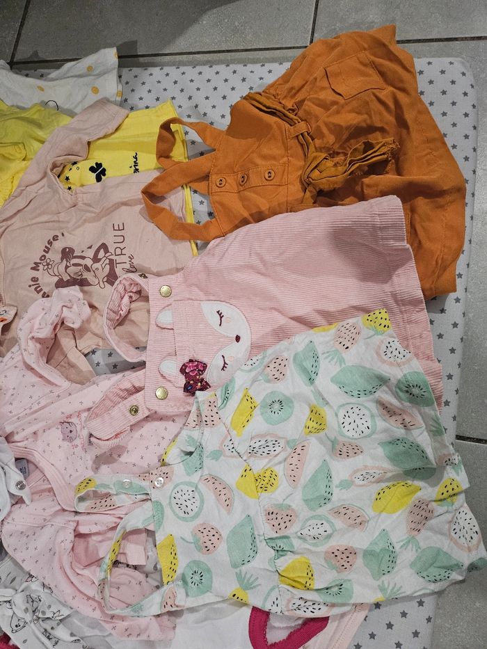 Lots vêtements fille 3 mois - photo numéro 3