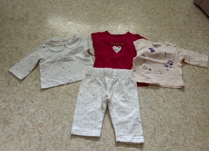 Lot vêtements 1 mois - photo numéro 5