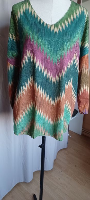 Très joli pull fin femme T U 