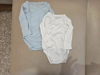 Lot de 2 bodies 9 mois Modalfa