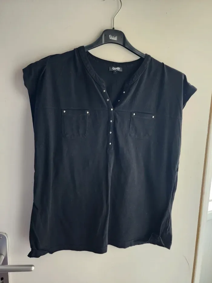 Tshirt femme taille 4 - zamba- très bon état