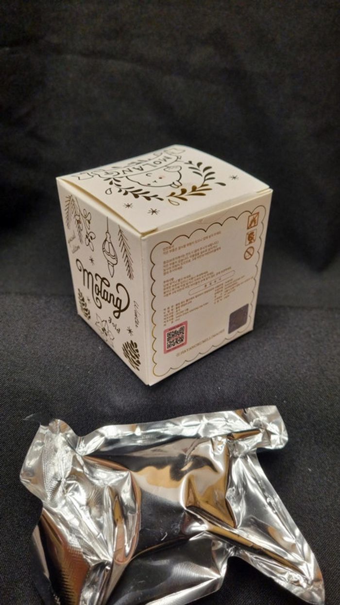 Blind Box Molang Edition Gold Spéciale - Corée du Sud - photo numéro 3