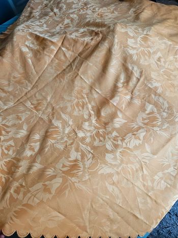 Nappe ronde orange clair / abricot diamètre 180 cm