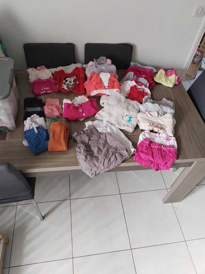 Lot vêtements fille 9 mois