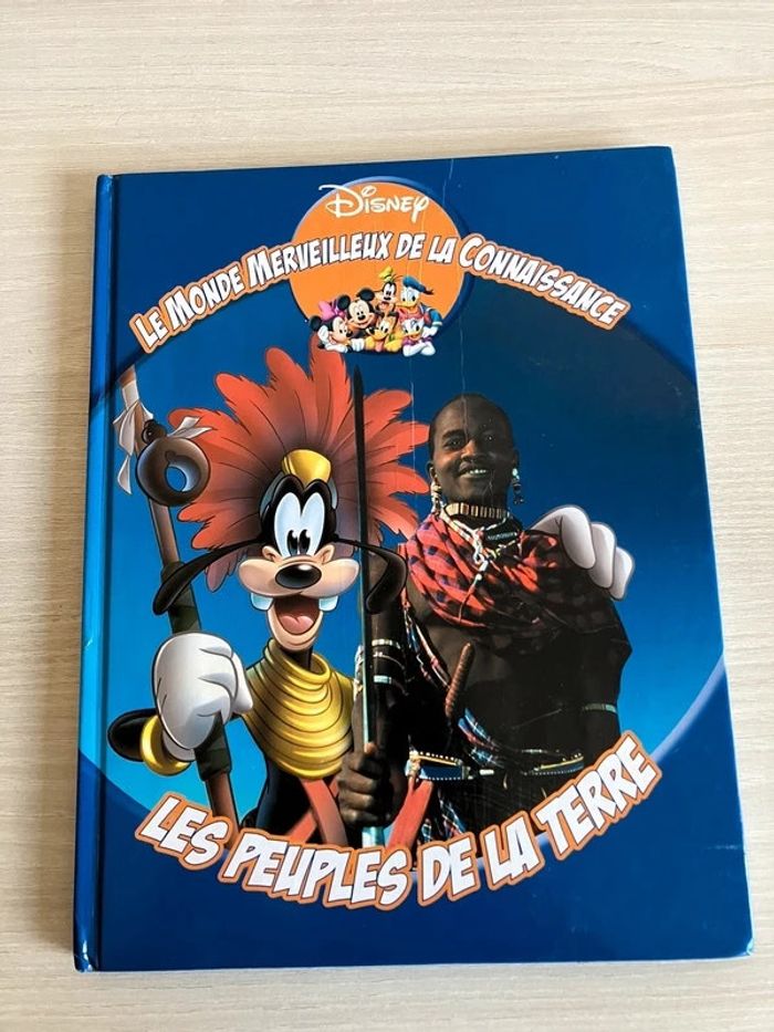 Livre Disney "Les peuples de la Terre – Le monde merveilleux de la connaissance