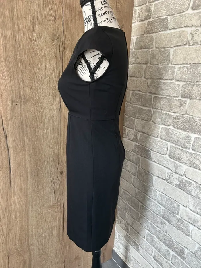 Robe noire chic taille 34 - photo numéro 3