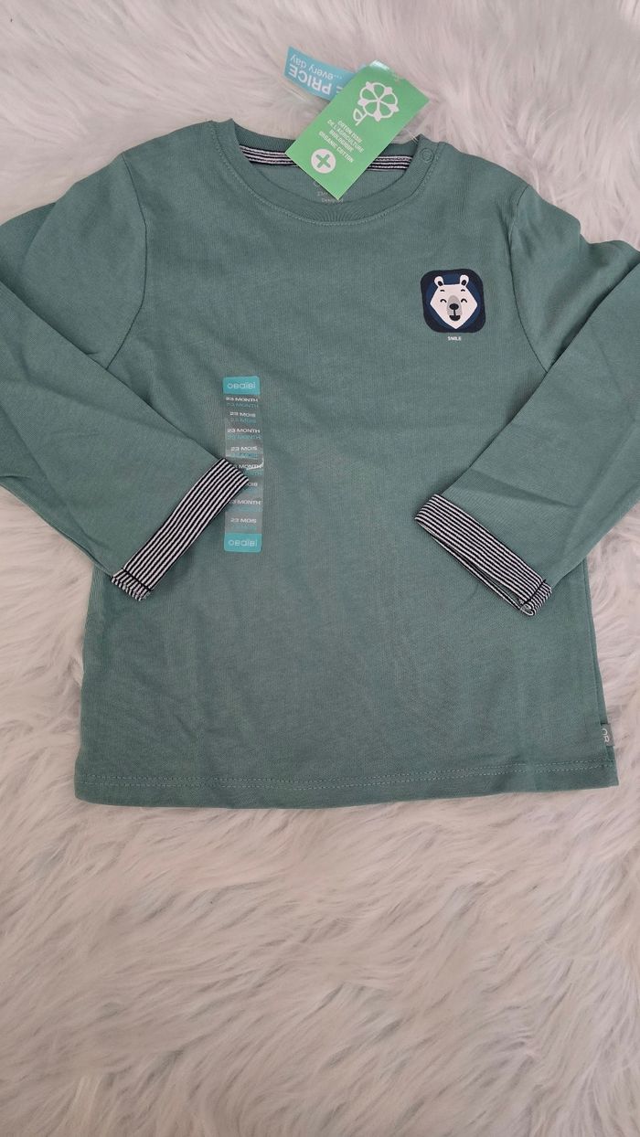 Neufs (non portés) ensemble teeshirt ml et pantalon toile 23mois Garçon - photo numéro 3