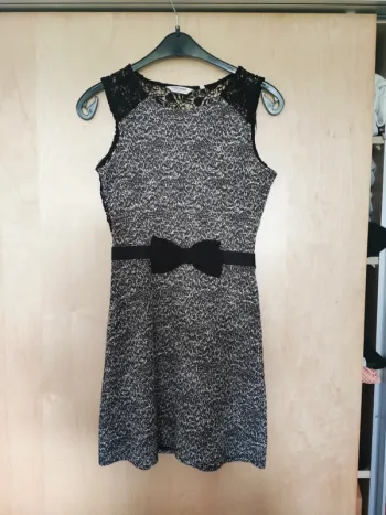 Robe cintrée - habillé