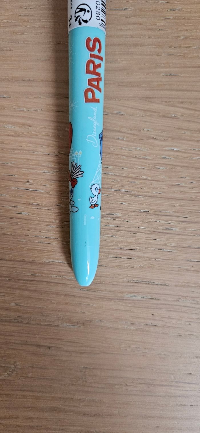 Stylo bic 4 couleurs stitch Paris disney parc - photo numéro 4