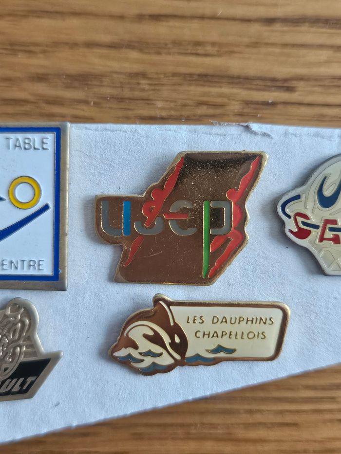 Lot de pin’s régionaux Loiret - photo numéro 2