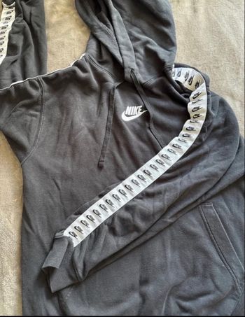 Sweat Nike taille M 